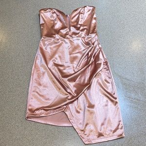 Lulu’s Strapless Mini Dress